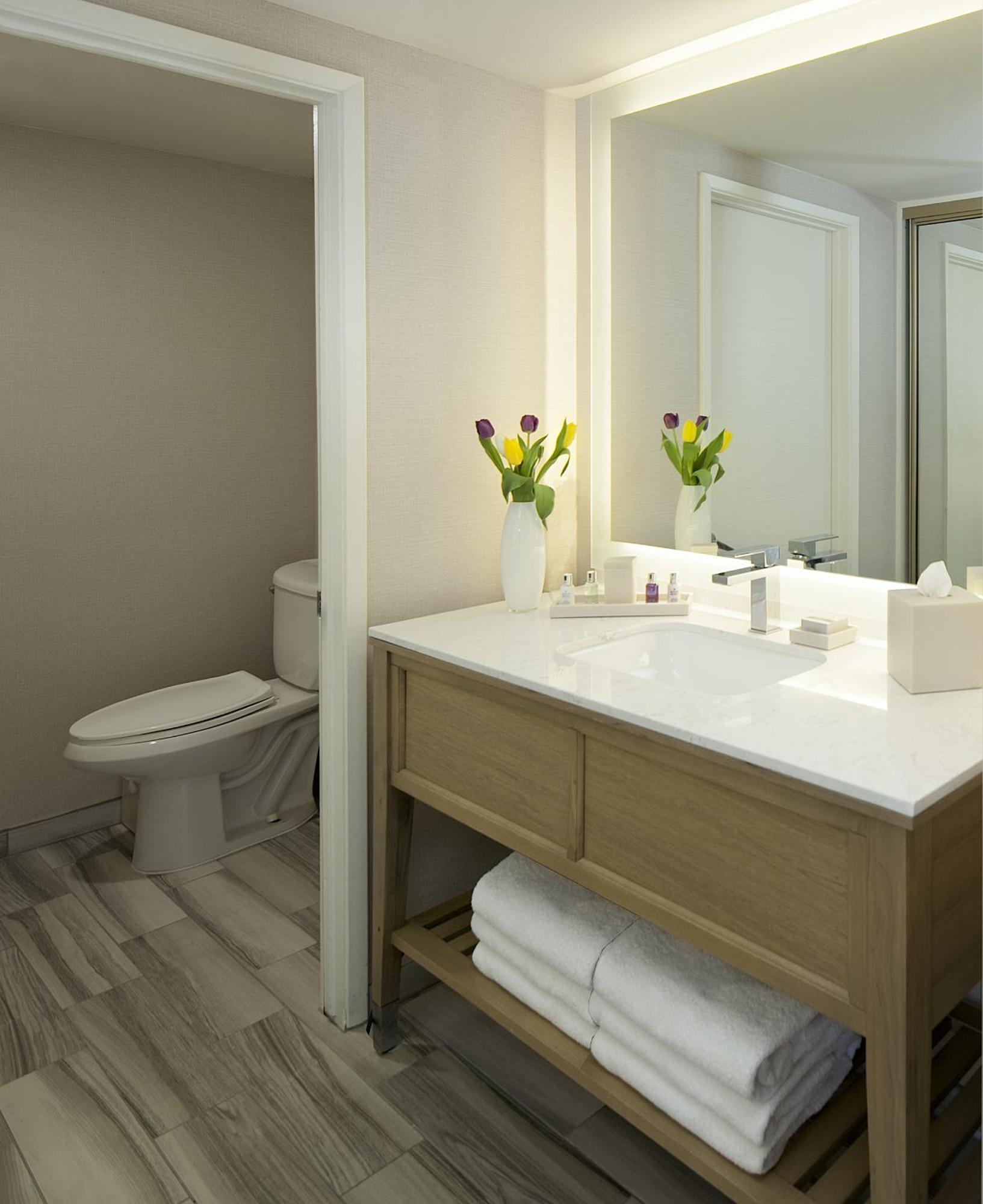 Standard King Room