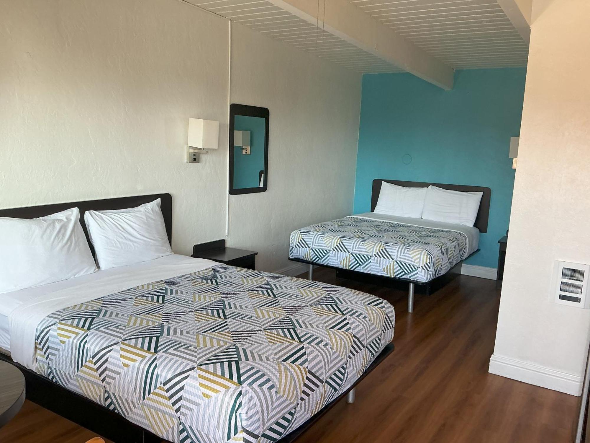 Queen Room Two Queen Beds