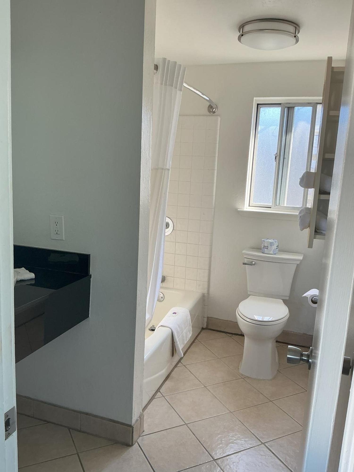 King Suite Ocean View